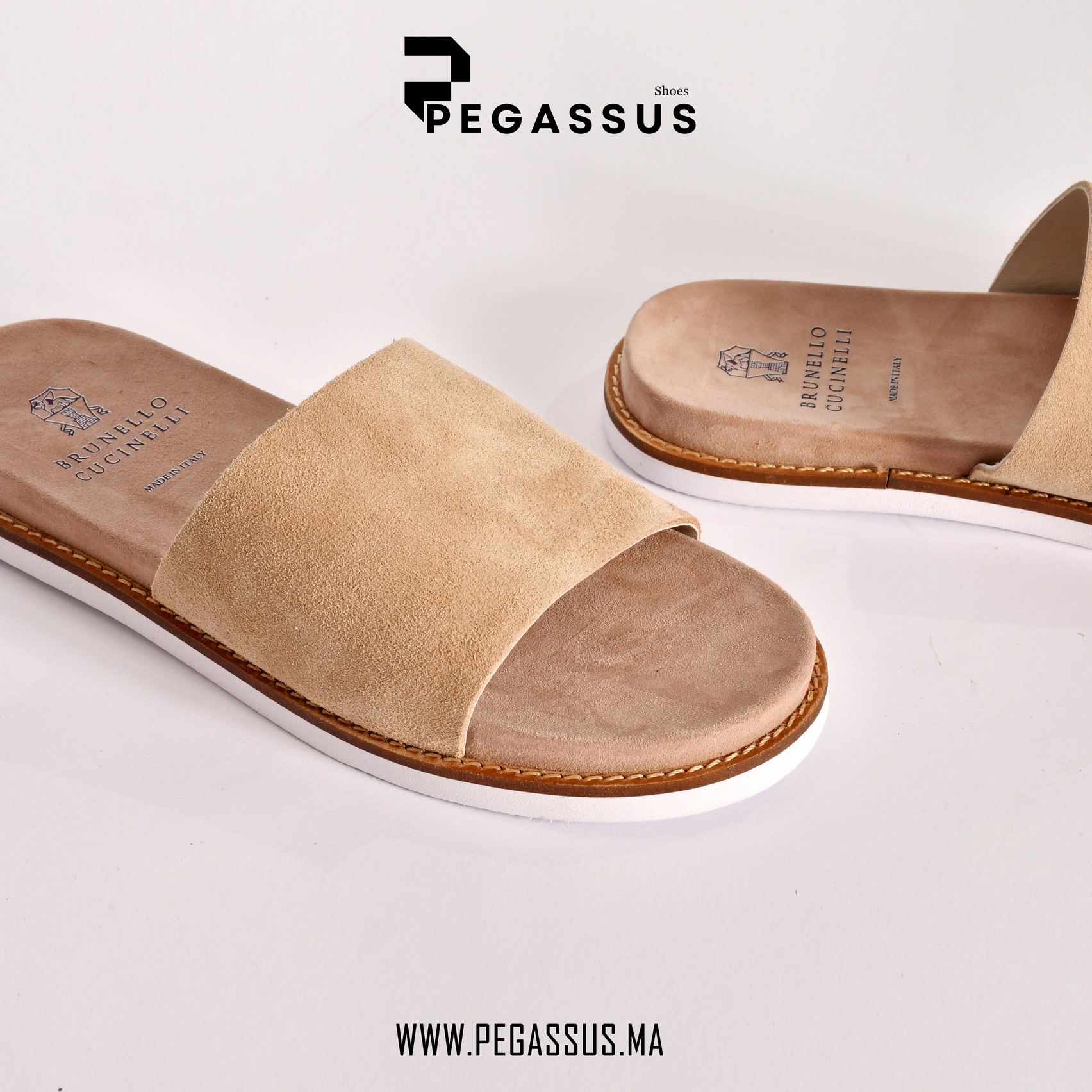 claquettes_washed_suede_slides