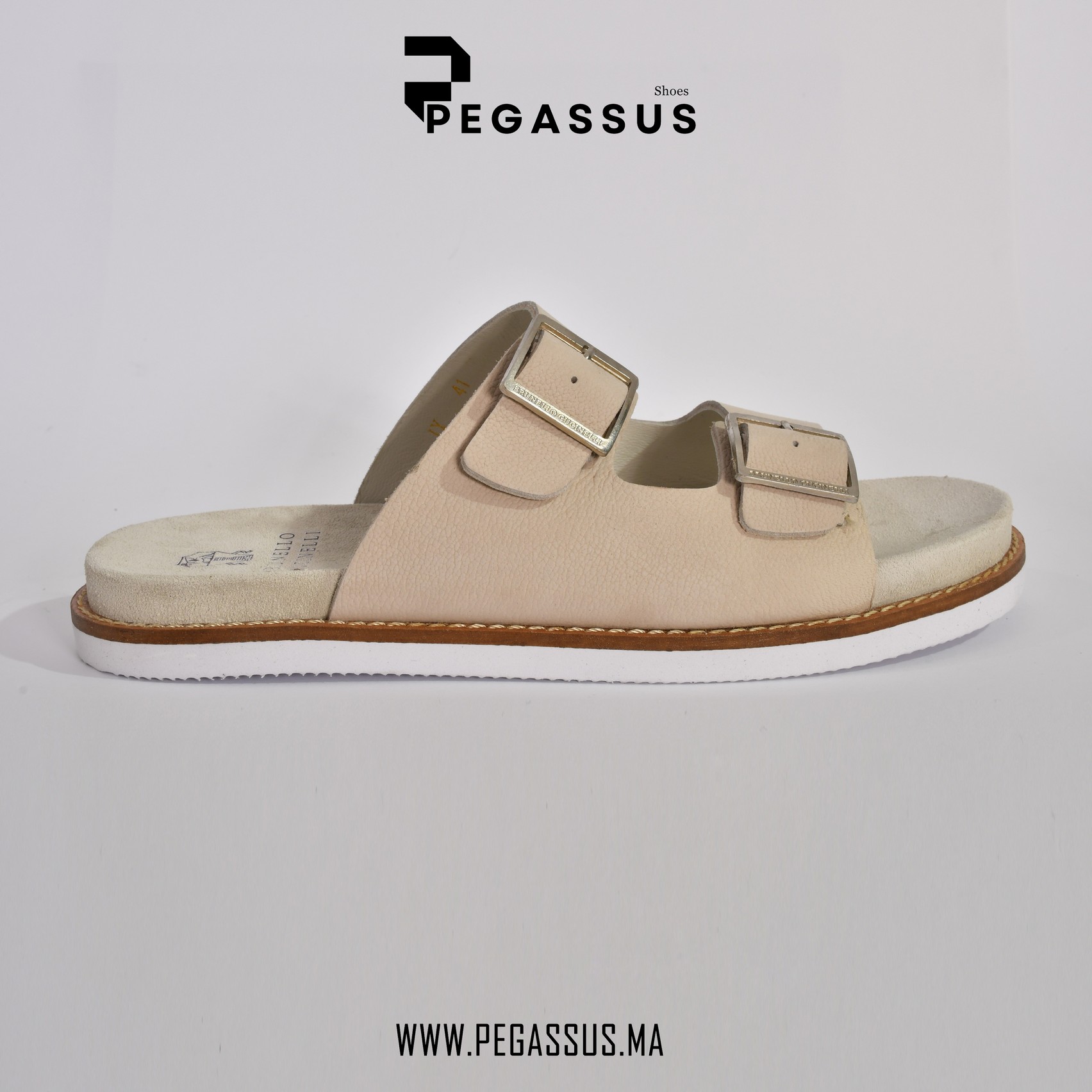 Washed suede urban slides